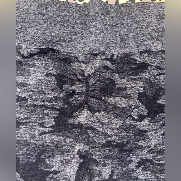 GYMSHARK navy leggings - Picture 6 of 6